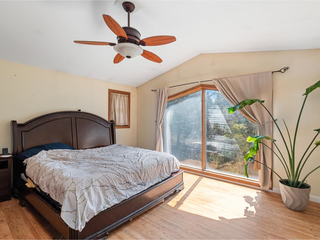 Westford, Vermont, 05494, United States, 4 Bedrooms Bedrooms, ,1 BathroomBathrooms,Residential,For Sale,1950076