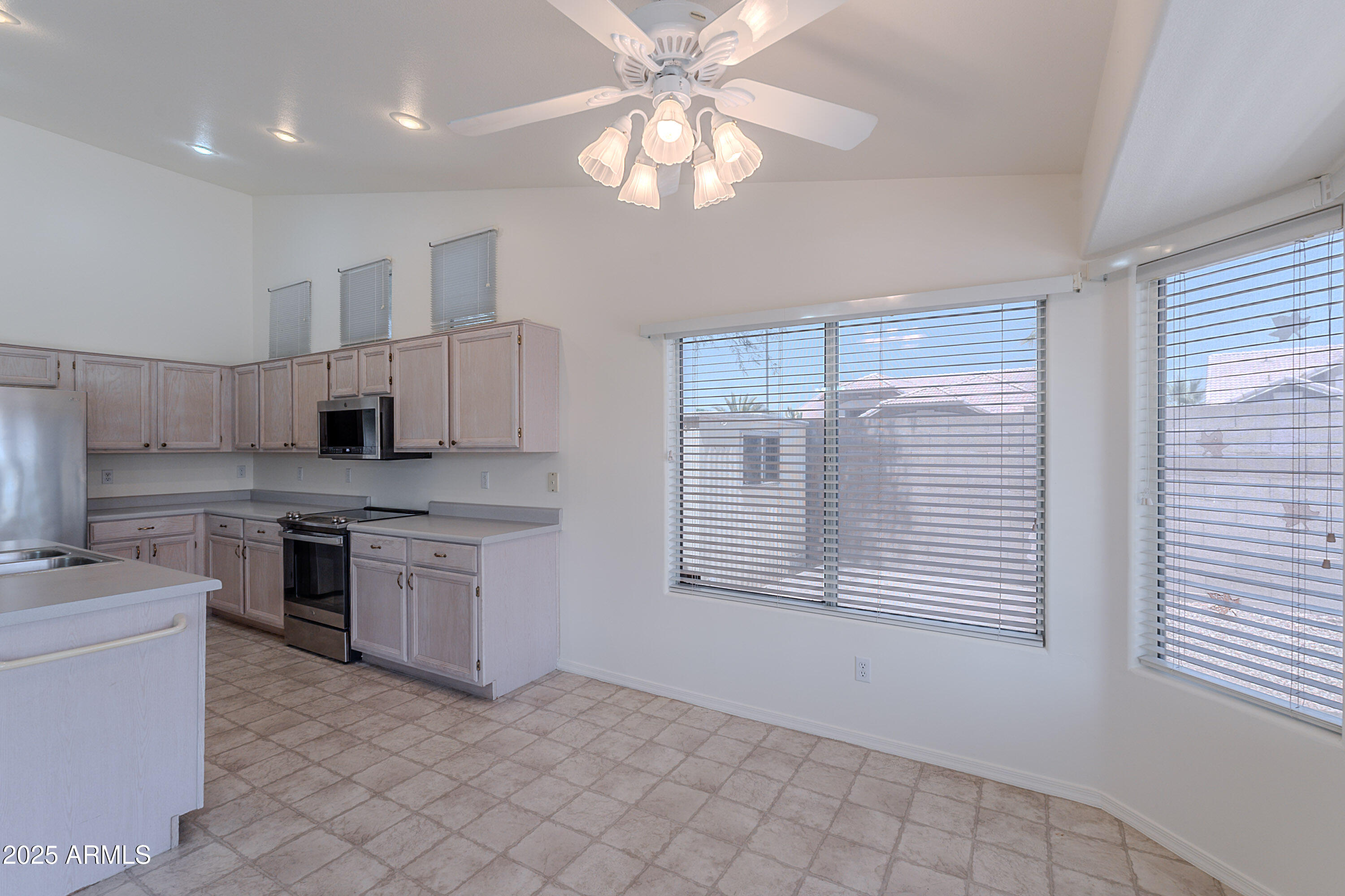 Mesa, Arizona, 85208, United States, 3 Bedrooms Bedrooms, ,Residential,For Sale,1857973