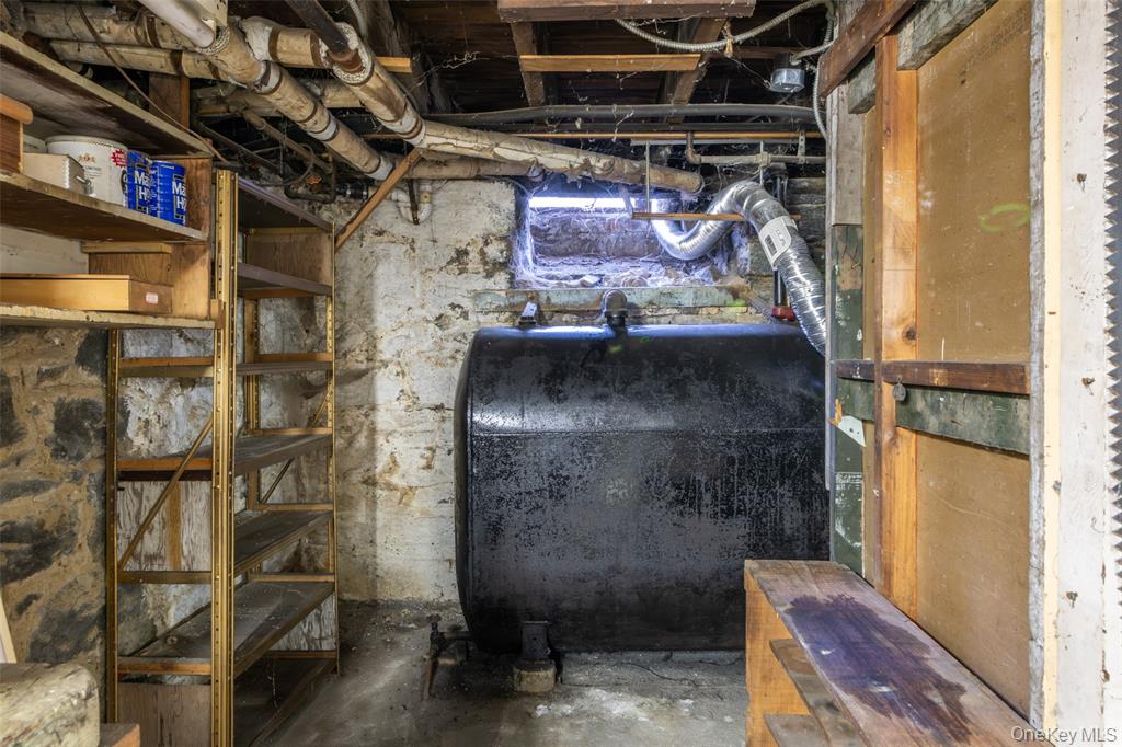 Bronx, New York, 10464, United States, 4 Bedrooms Bedrooms, ,Residential,For Sale,1937282