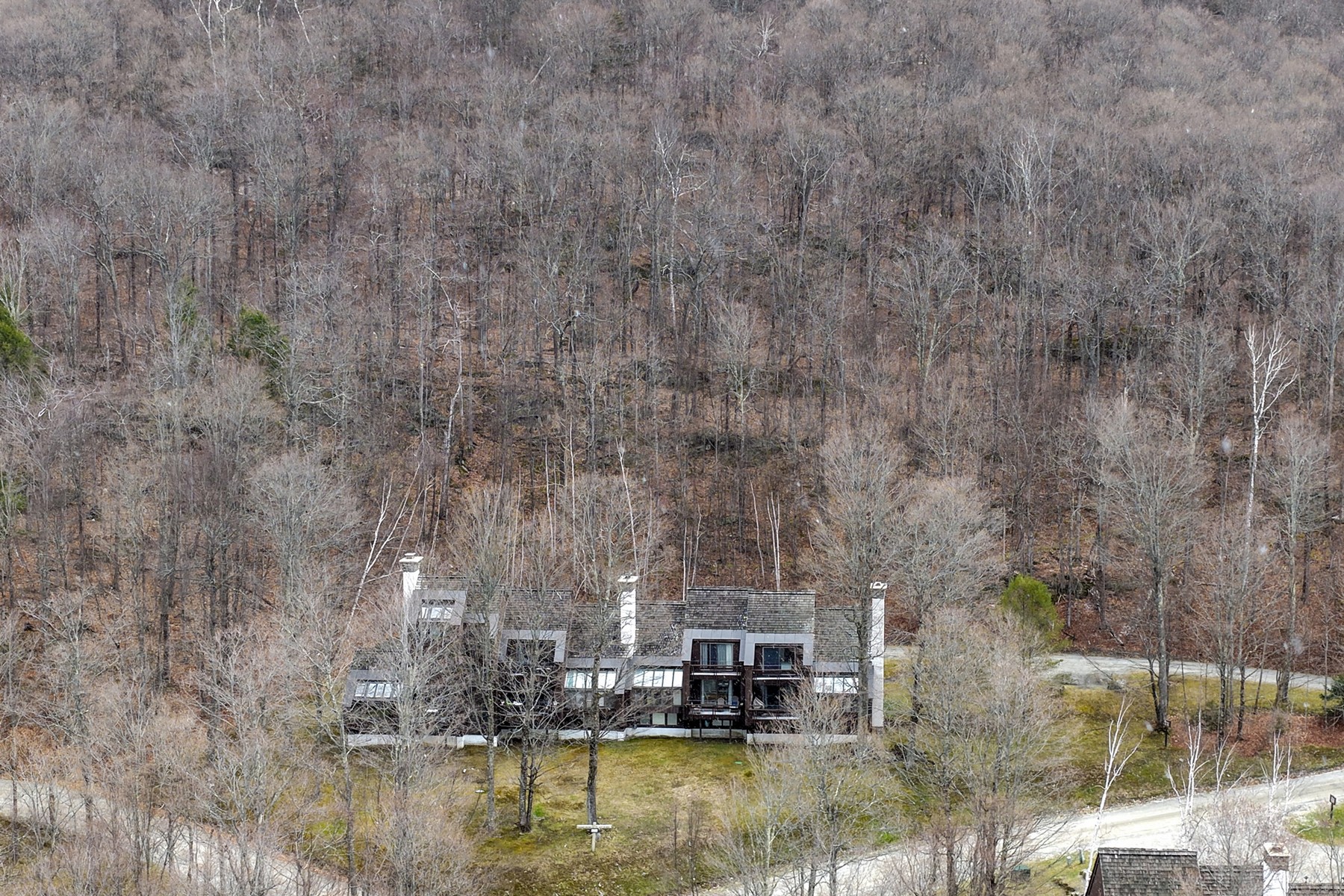  879 East Ash Road - 物件實景
