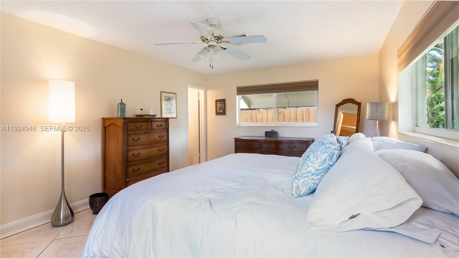 Hollywood, Florida, 33021, United States, 3 Bedrooms Bedrooms, ,2 BathroomsBathrooms,Residential,For Sale,2001683