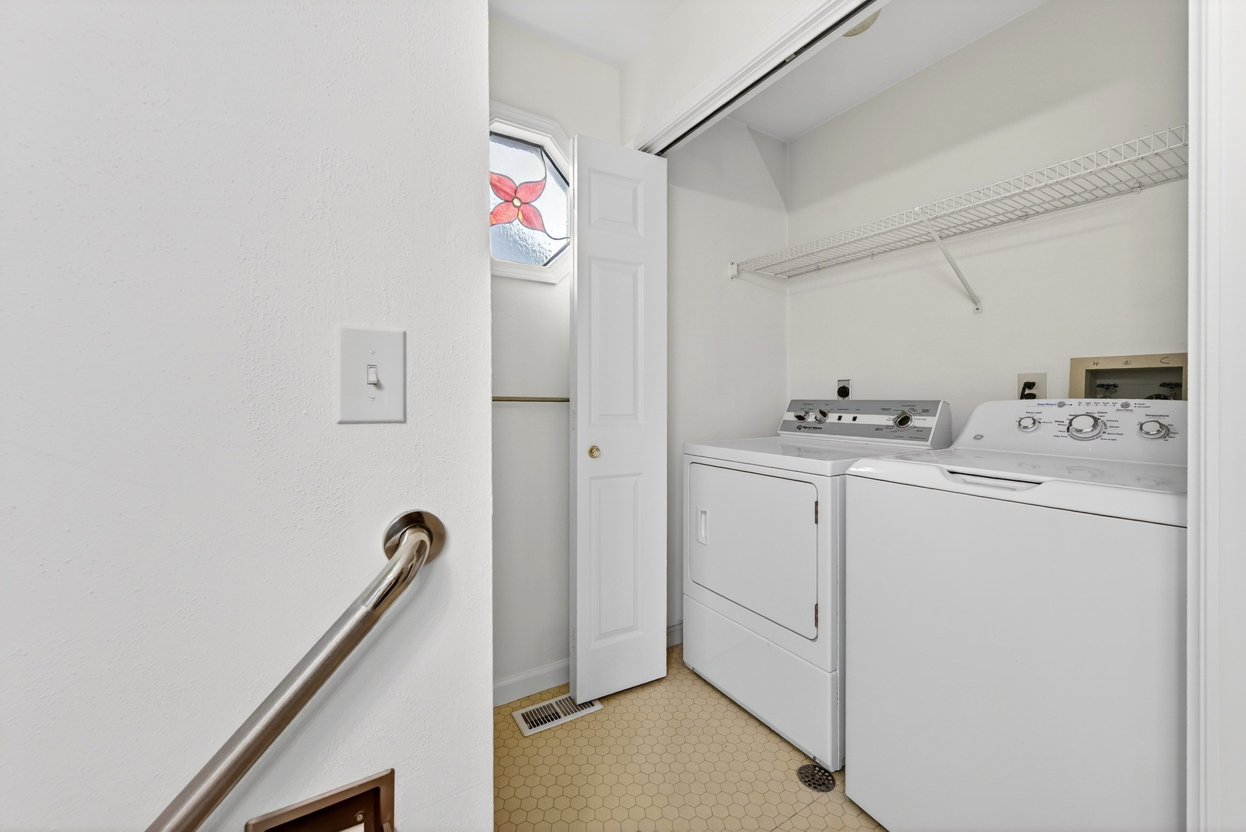  Move in and enjoy this lovely first floor unit - 物件實景