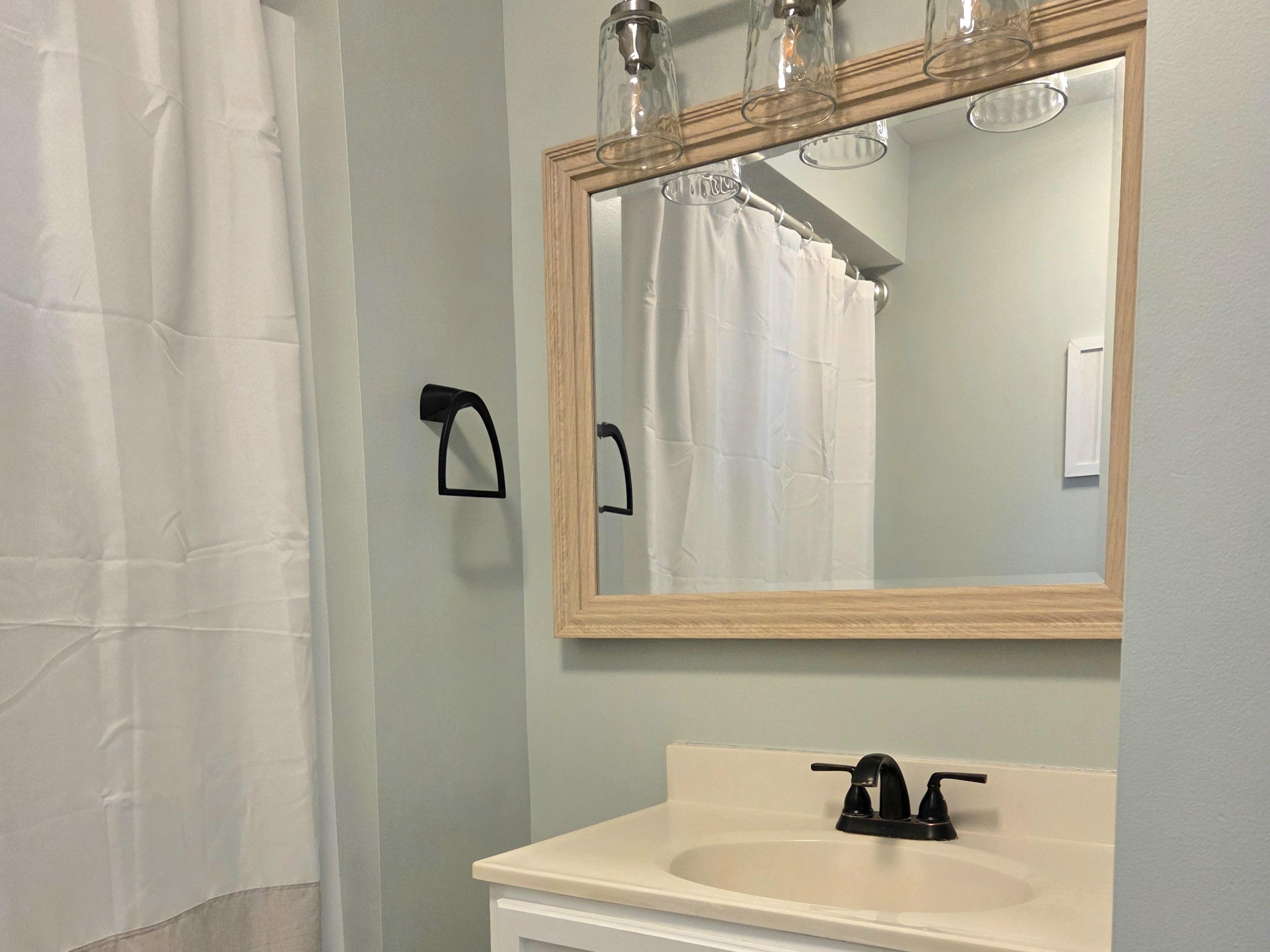 Emerald Isle, North Carolina, 28594, United States, 6 Bedrooms Bedrooms, ,4 BathroomsBathrooms,Residential,For Sale,1983472