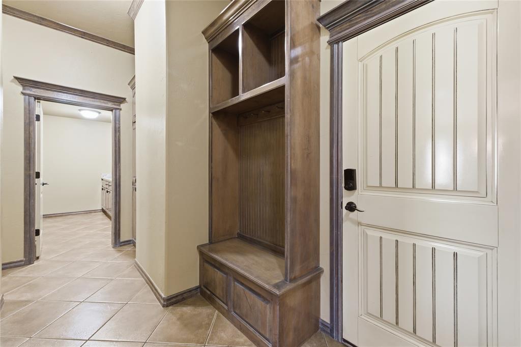 Mustang, Oklahoma, 73064, United States, 4 Bedrooms Bedrooms, ,4 BathroomsBathrooms,Residential,For Sale,1966333