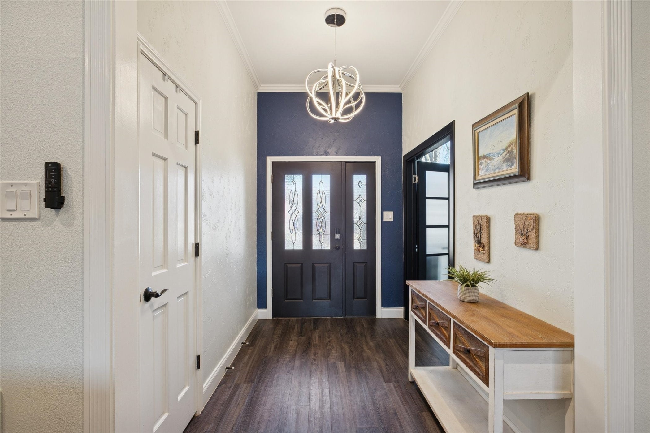 Hurst, Texas, 76054, United States, 3 Bedrooms Bedrooms, ,2 BathroomsBathrooms,Residential,For Sale,2005919