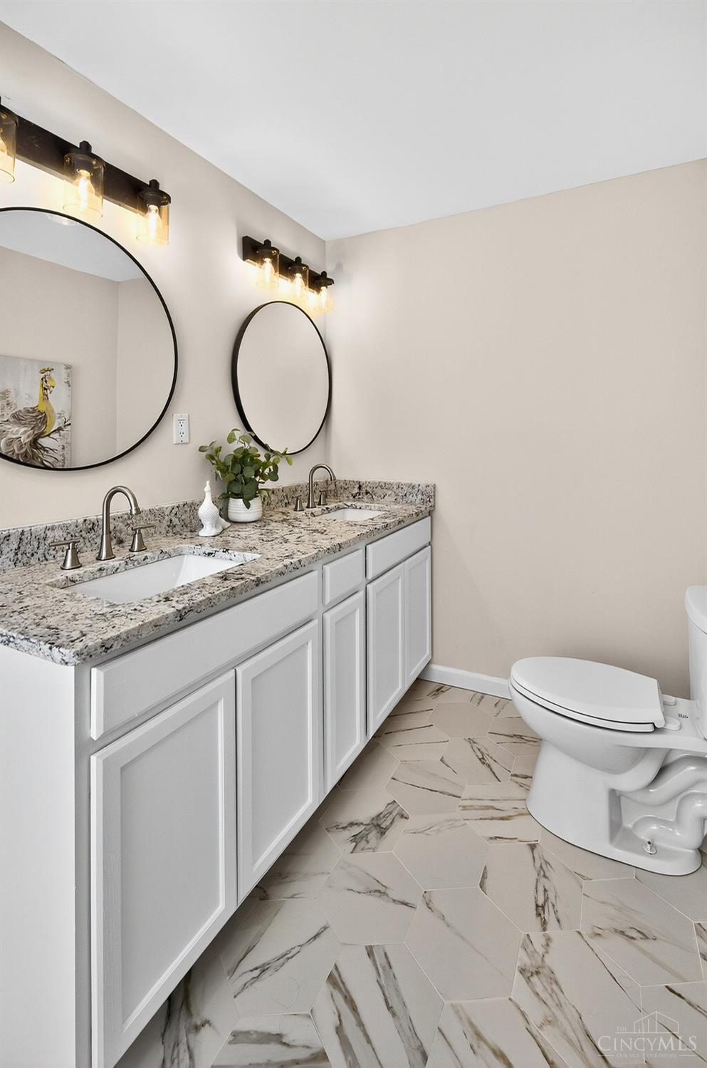 Sycamore Twp, Ohio, 45241, United States, 4 Bedrooms Bedrooms, ,4 BathroomsBathrooms,Residential,For Sale,1982774