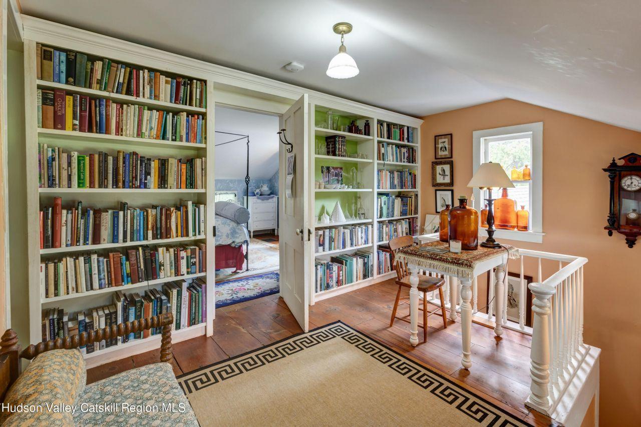 Bovina, New York, 13740, United States, 4 Bedrooms Bedrooms, ,2 BathroomsBathrooms,Residential,For Sale,1826483