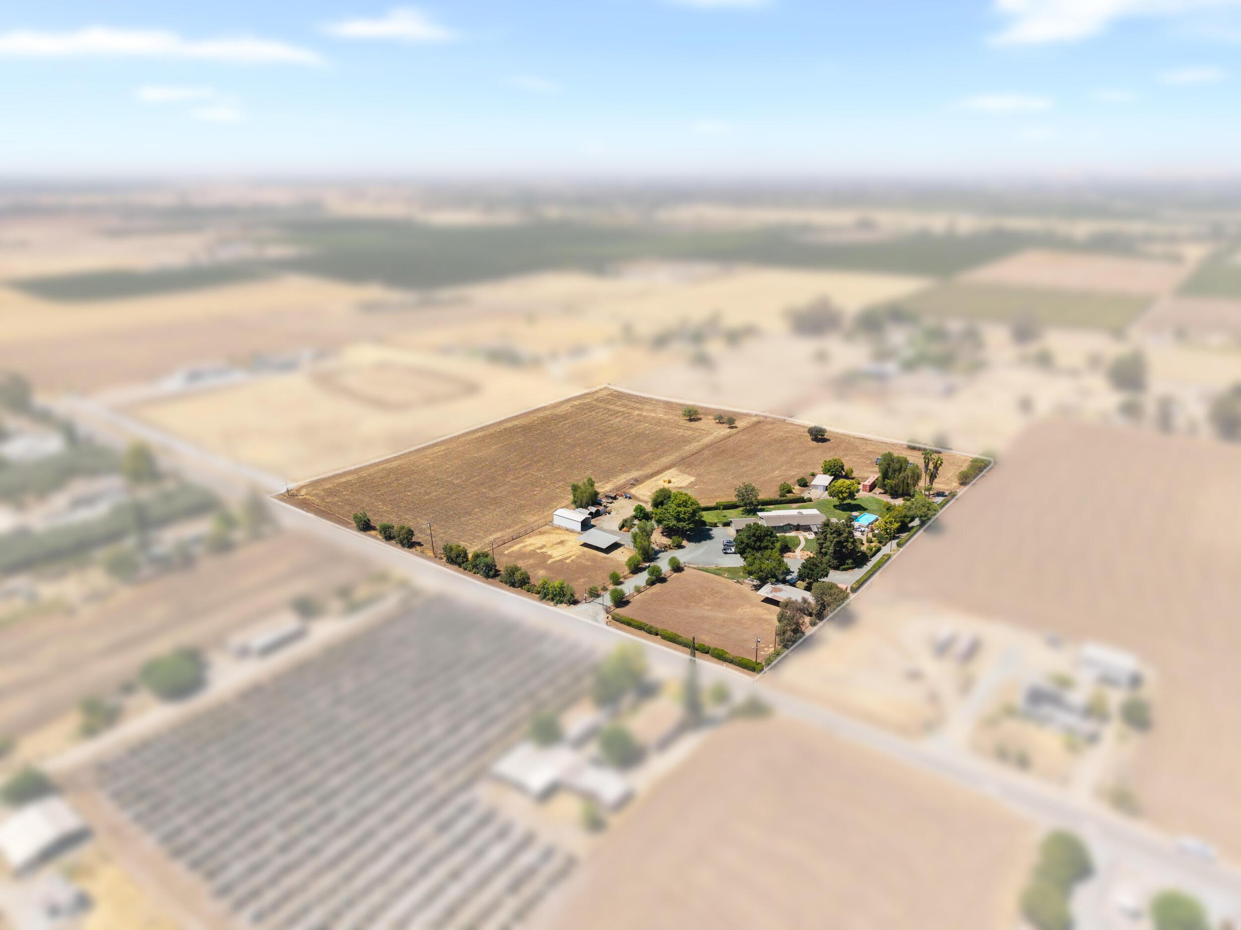 Terra Bella, California, 93270, United States, 3 Bedrooms Bedrooms, ,2 BathroomsBathrooms,Residential,For Sale,1981595