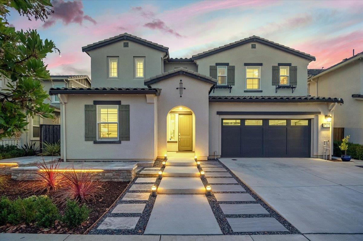 Gilroy, California, 95020, United States, 4 Bedrooms Bedrooms, ,3 BathroomsBathrooms,Residential,For Sale,1907628