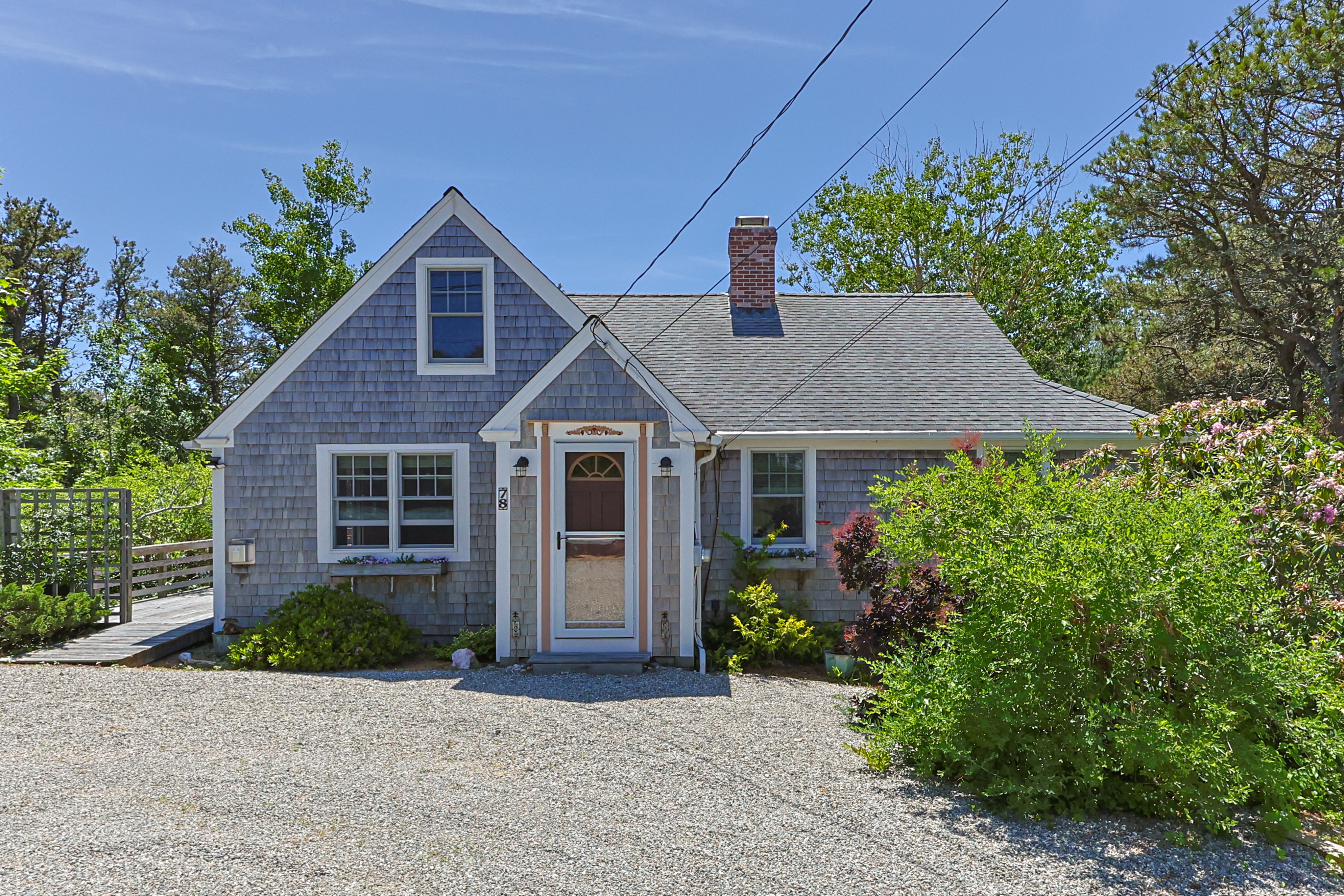  Move-In Ready Comfort on a Beautifully Wooded Acre-Plus Setting - 物件實景