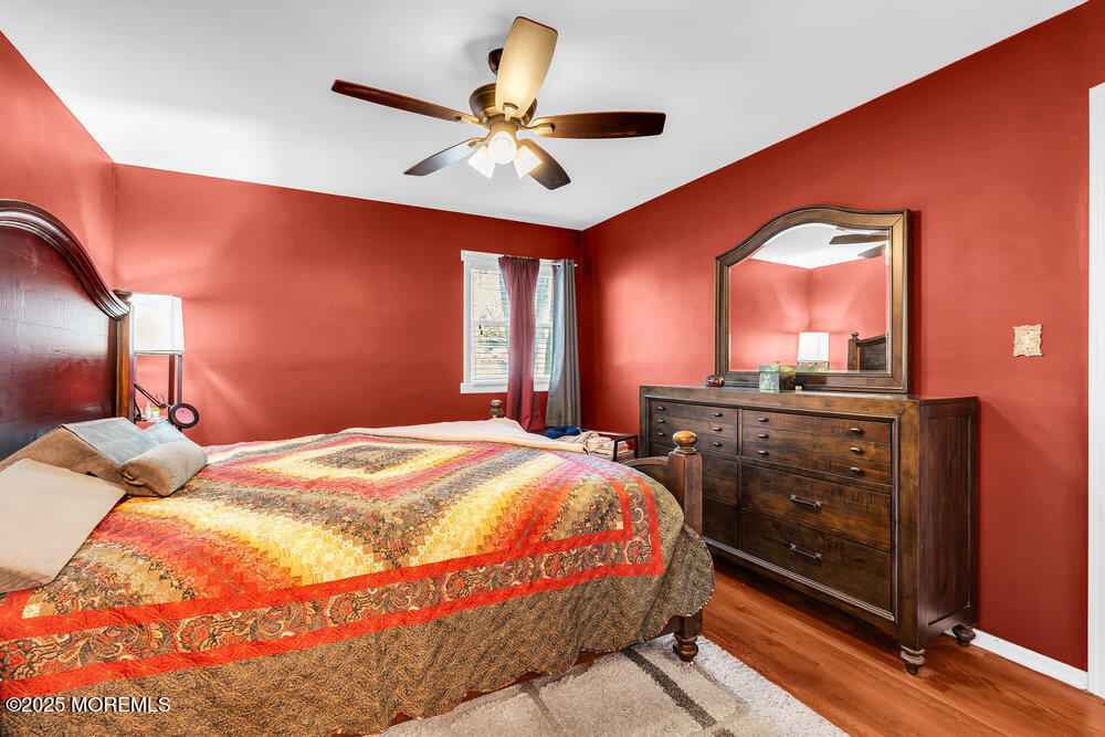 Tinton Falls, New Jersey, 07712, United States, 3 Bedrooms Bedrooms, ,2 BathroomsBathrooms,Residential,For Sale,1987767