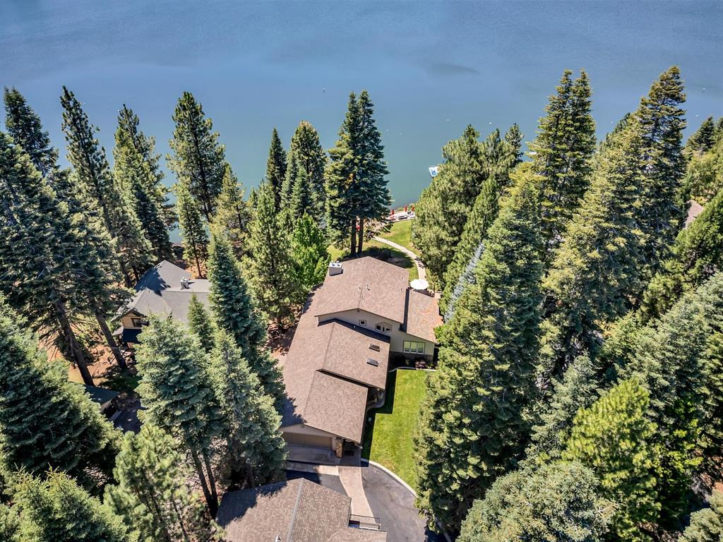 Lake Almanor West, California, 96020, United States, 6 Bedrooms Bedrooms, ,4 BathroomsBathrooms,Residential,For Sale,1950593