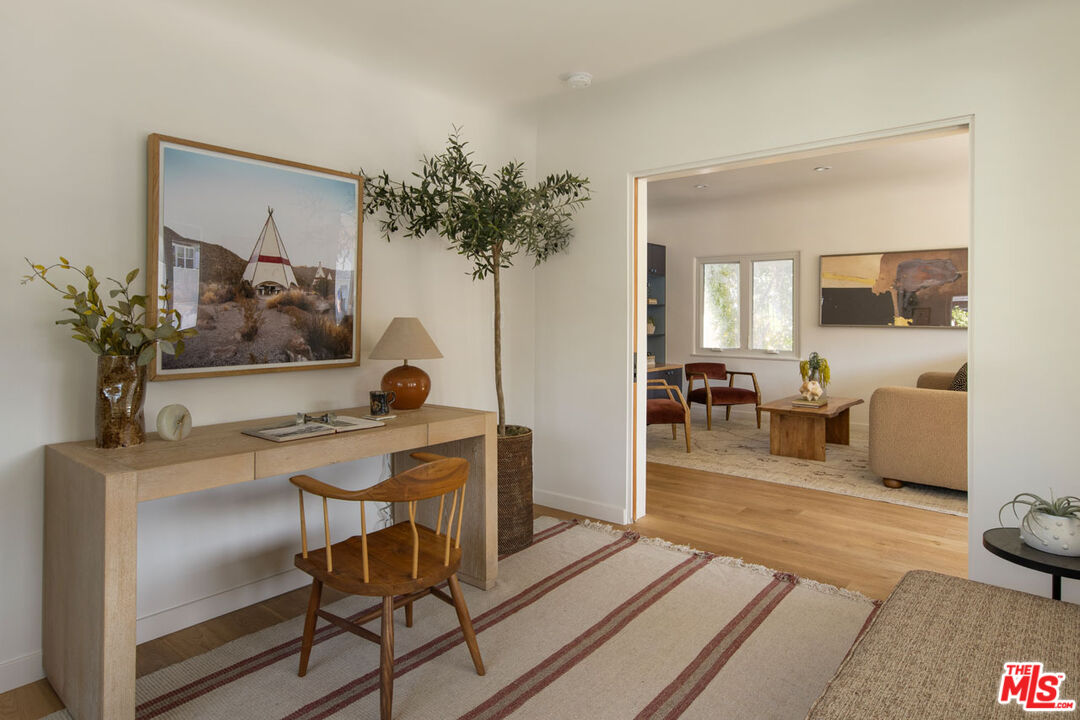 Los Angeles, California, 90039, United States, 3 Bedrooms Bedrooms, ,2 BathroomsBathrooms,Residential,For Sale,1856882
