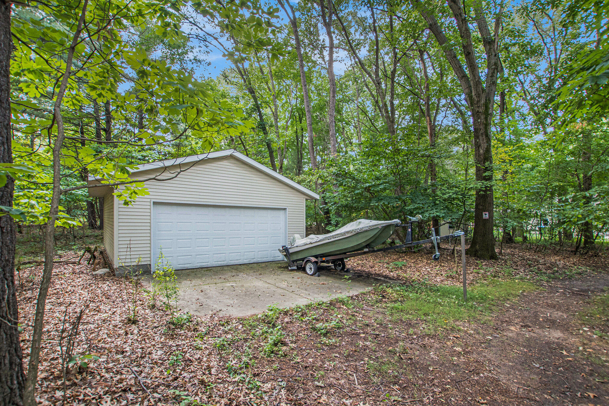 Grand Haven, Michigan, 49417, United States, 5 Bedrooms Bedrooms, ,5 BathroomsBathrooms,Residential,For Sale,1940332
