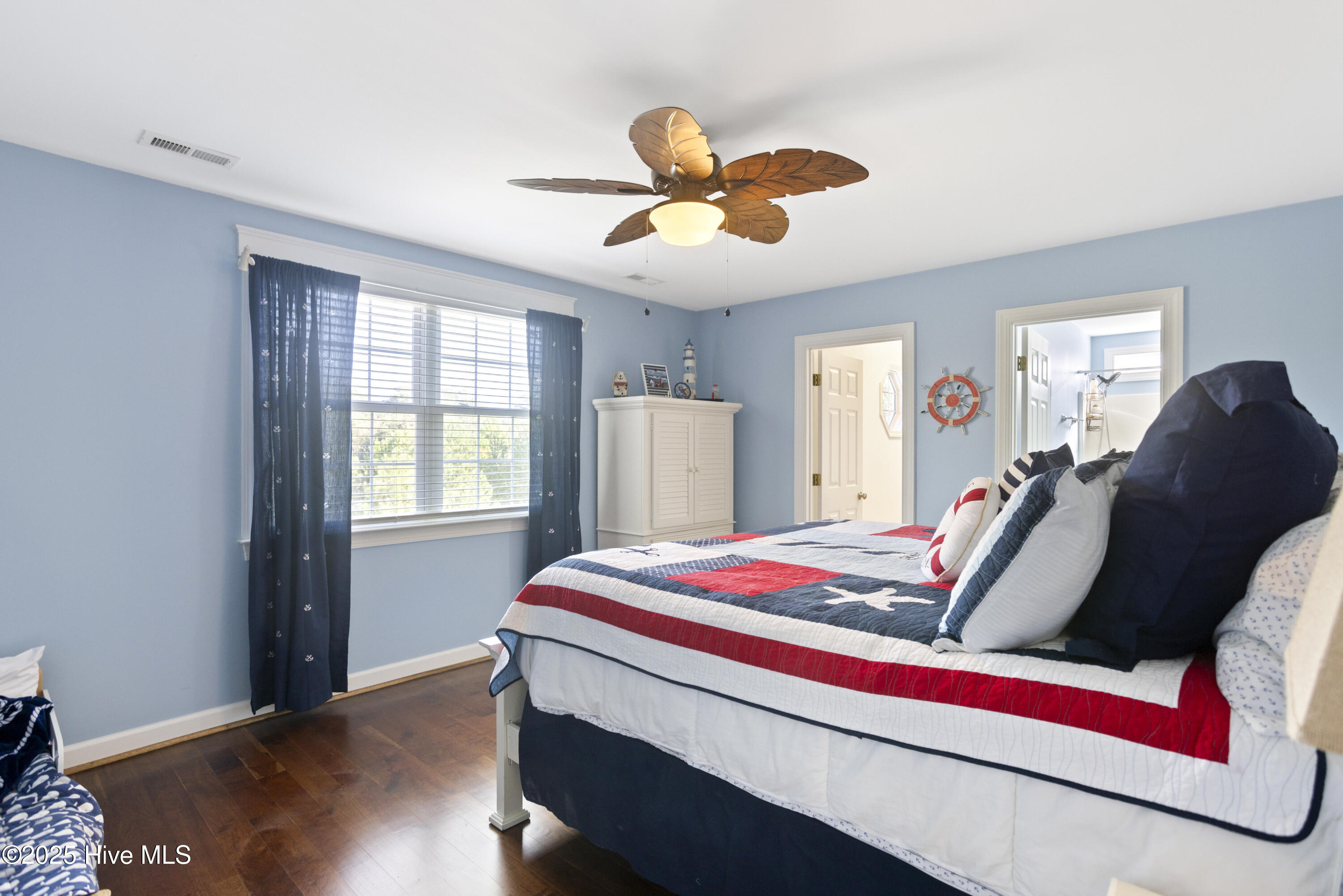 Wilmington, North Carolina, 28409, United States, 5 Bedrooms Bedrooms, ,4 BathroomsBathrooms,Residential,For Sale,1730628