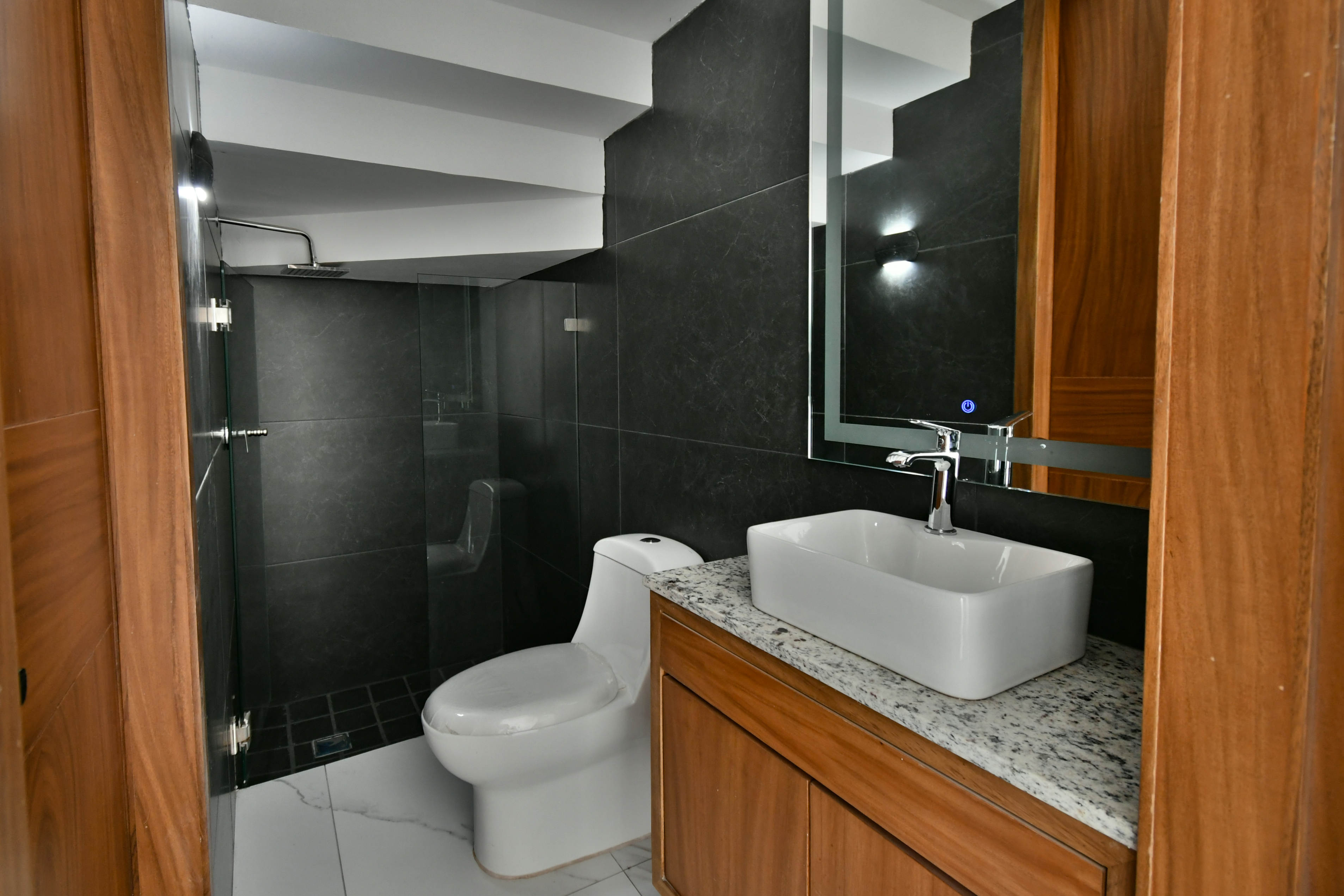  Residencia Contemporánea Coto Baluarte Casa Fuerte en Venta - 物件實景