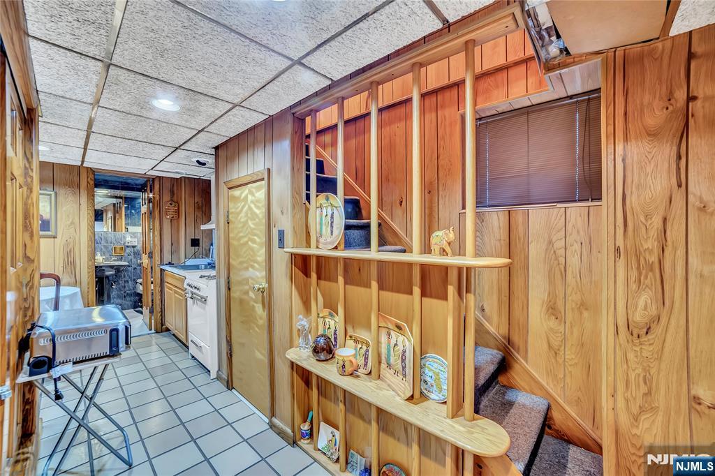 Cliffside Park, New Jersey, 07010, United States, 3 Bedrooms Bedrooms, ,2 BathroomsBathrooms,Residential,For Sale,1992851