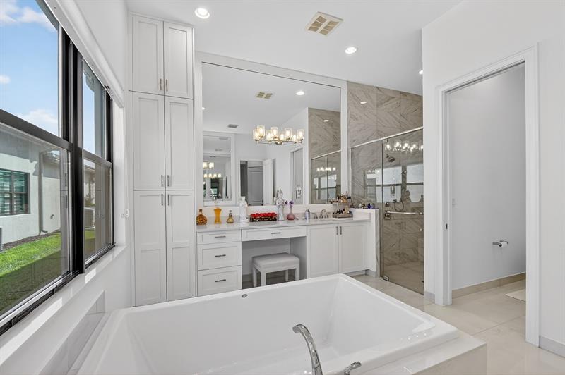 Boynton Beach, Florida, 33473, United States, 4 Bedrooms Bedrooms, ,5 BathroomsBathrooms,Residential,For Sale,2000646