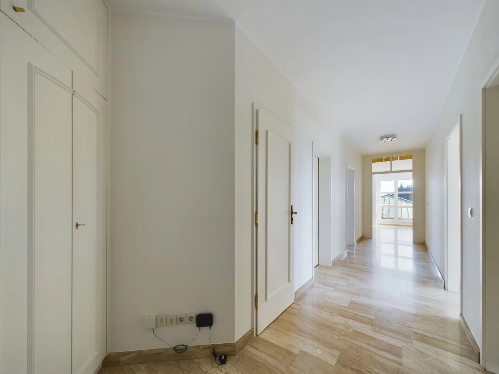 Luxembourg, Canton de Luxembourg, LU, 2 Bedrooms Bedrooms, ,1 BathroomBathrooms,Residential,For Sale,1999100