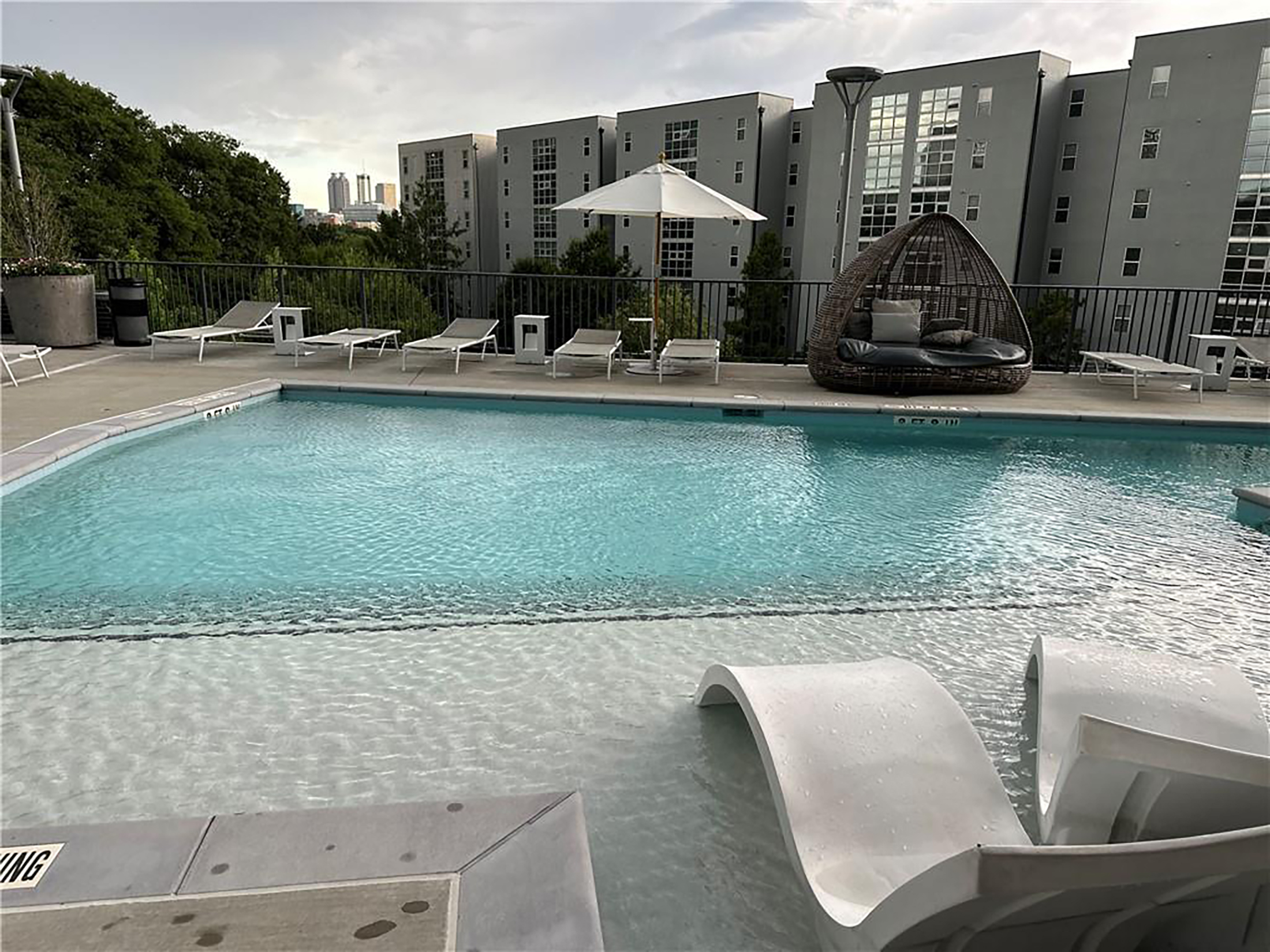  Penthouse Condo Overlooking West Midtown - 物件實景