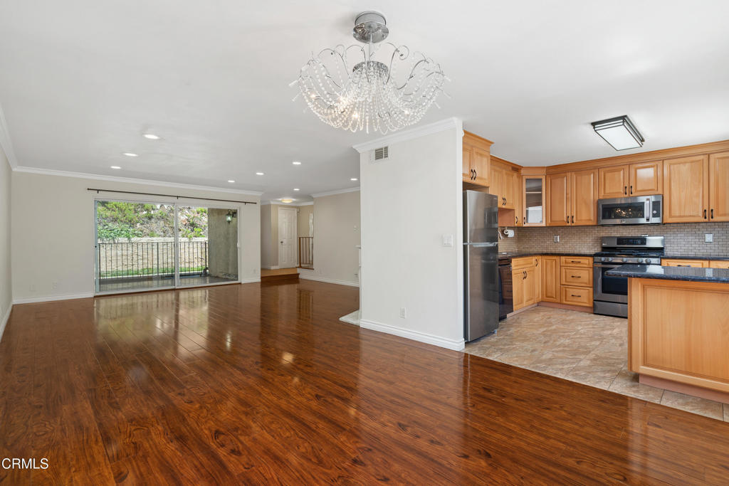 Burbank, California, 91504, United States, 4 Bedrooms Bedrooms, ,3 BathroomsBathrooms,Residential,For Sale,1896667