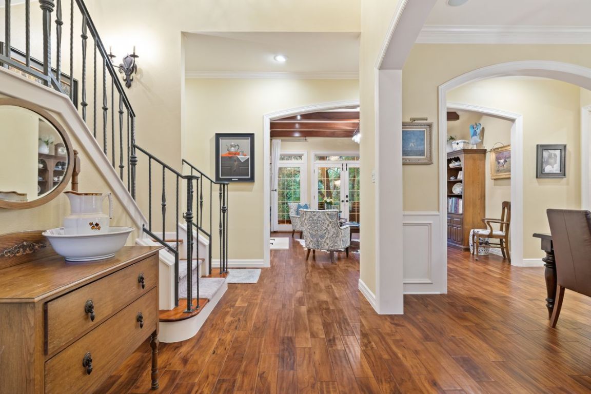 Austin, Texas, 78746, United States, 5 Bedrooms Bedrooms, ,5 BathroomsBathrooms,Residential,For Sale,1847430