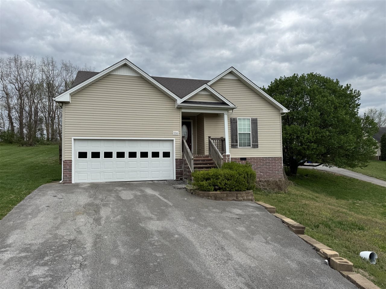 Clark Cir, Bowling Green, KY 42103