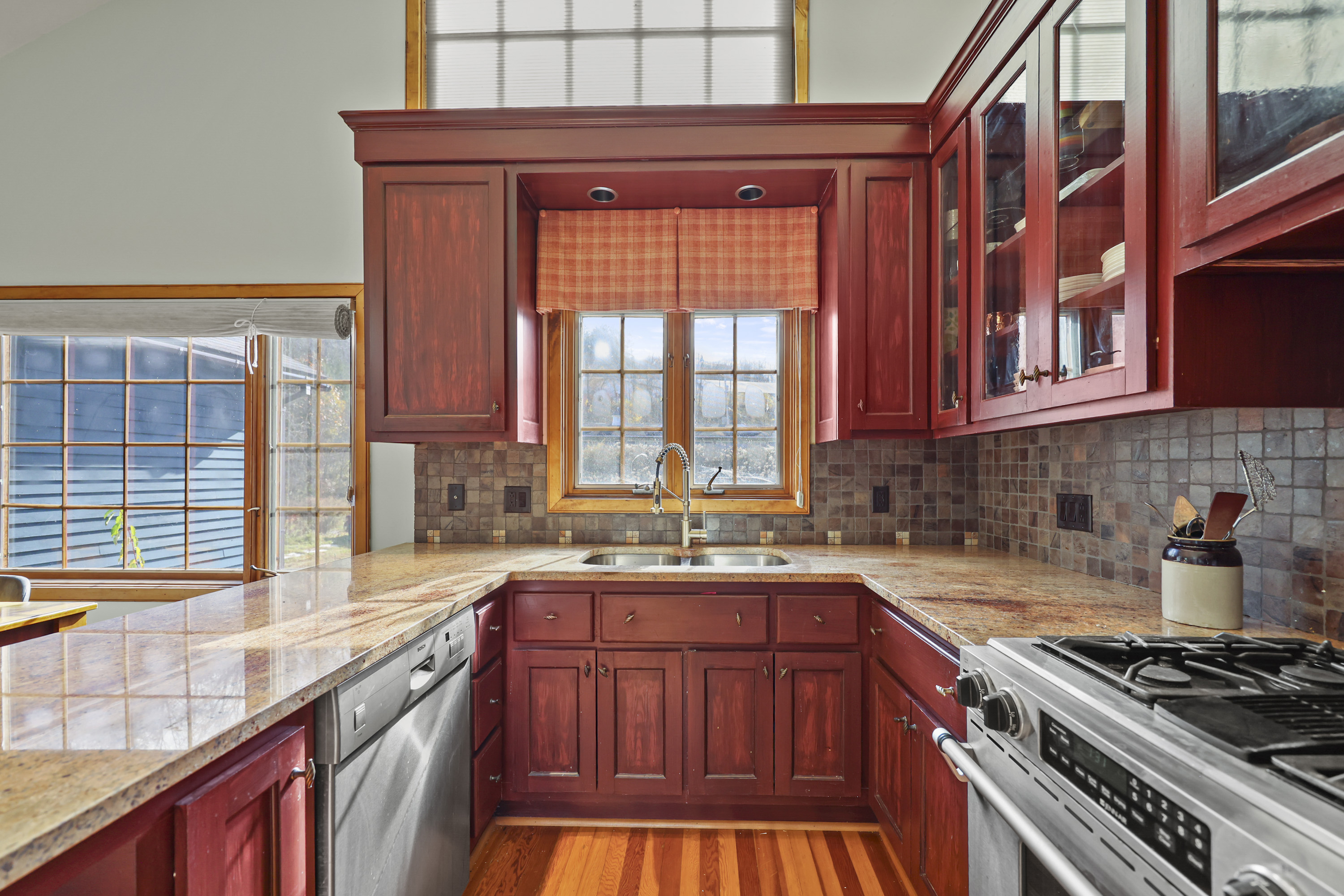  This Property Embodies the Berkshire Charm, History, and Natural Beauty - 物件實景