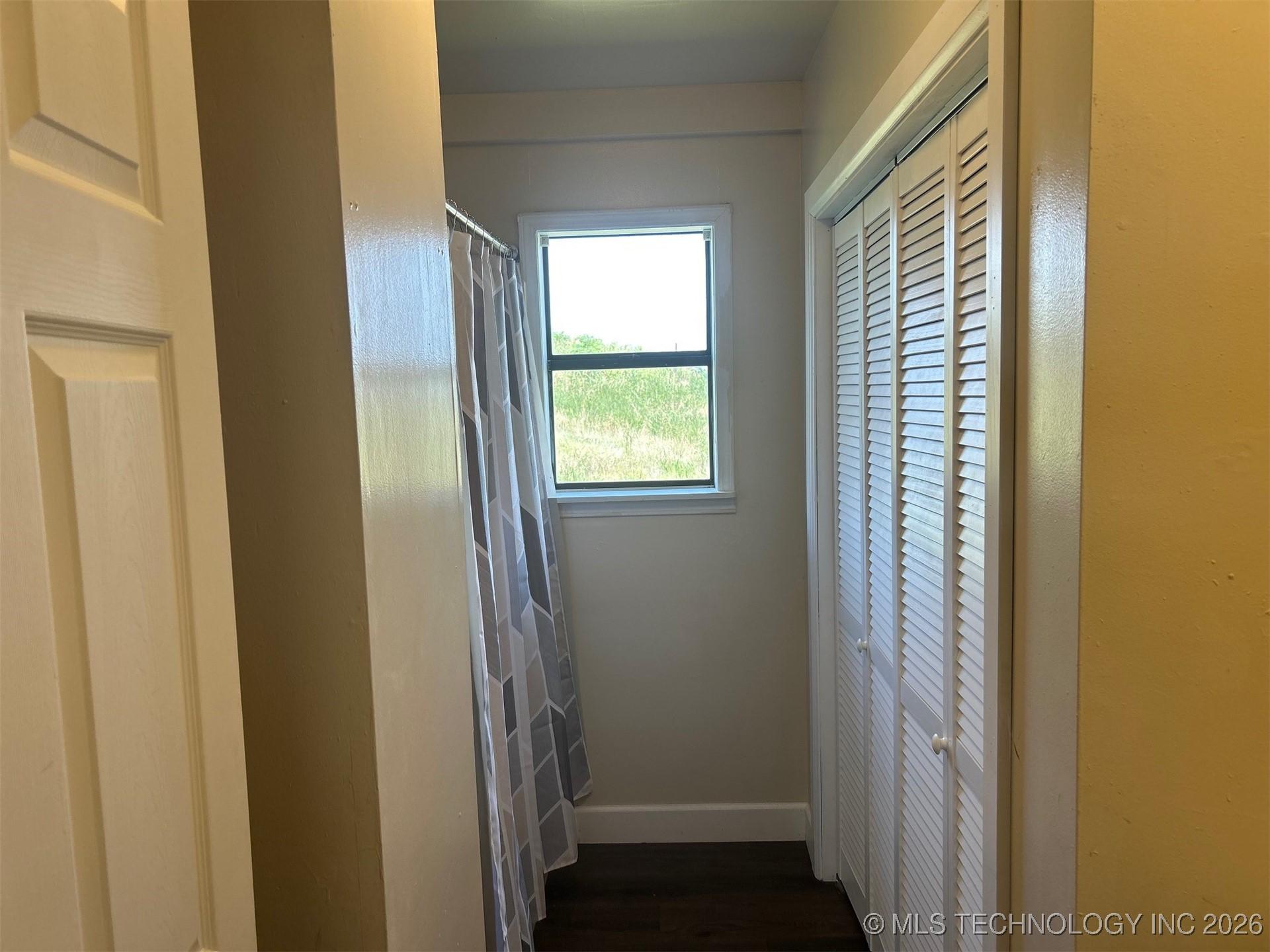 Sallisaw, Oklahoma, 74955, United States, ,Residential,For Sale,2011001