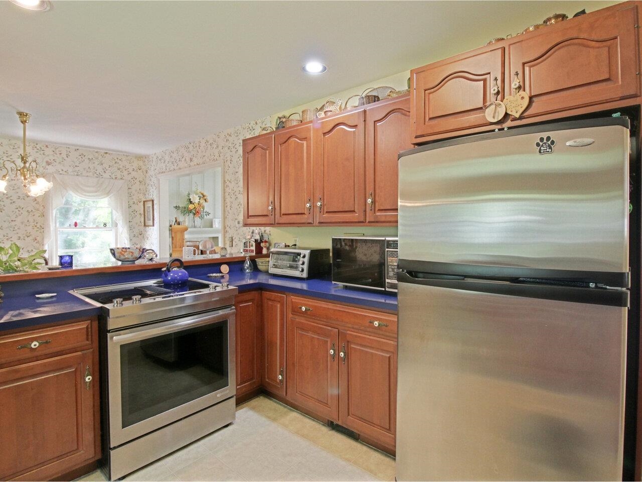 Burlington, Vermont, 05401, United States, 4 Bedrooms Bedrooms, ,2 BathroomsBathrooms,Residential,For Sale,1838710