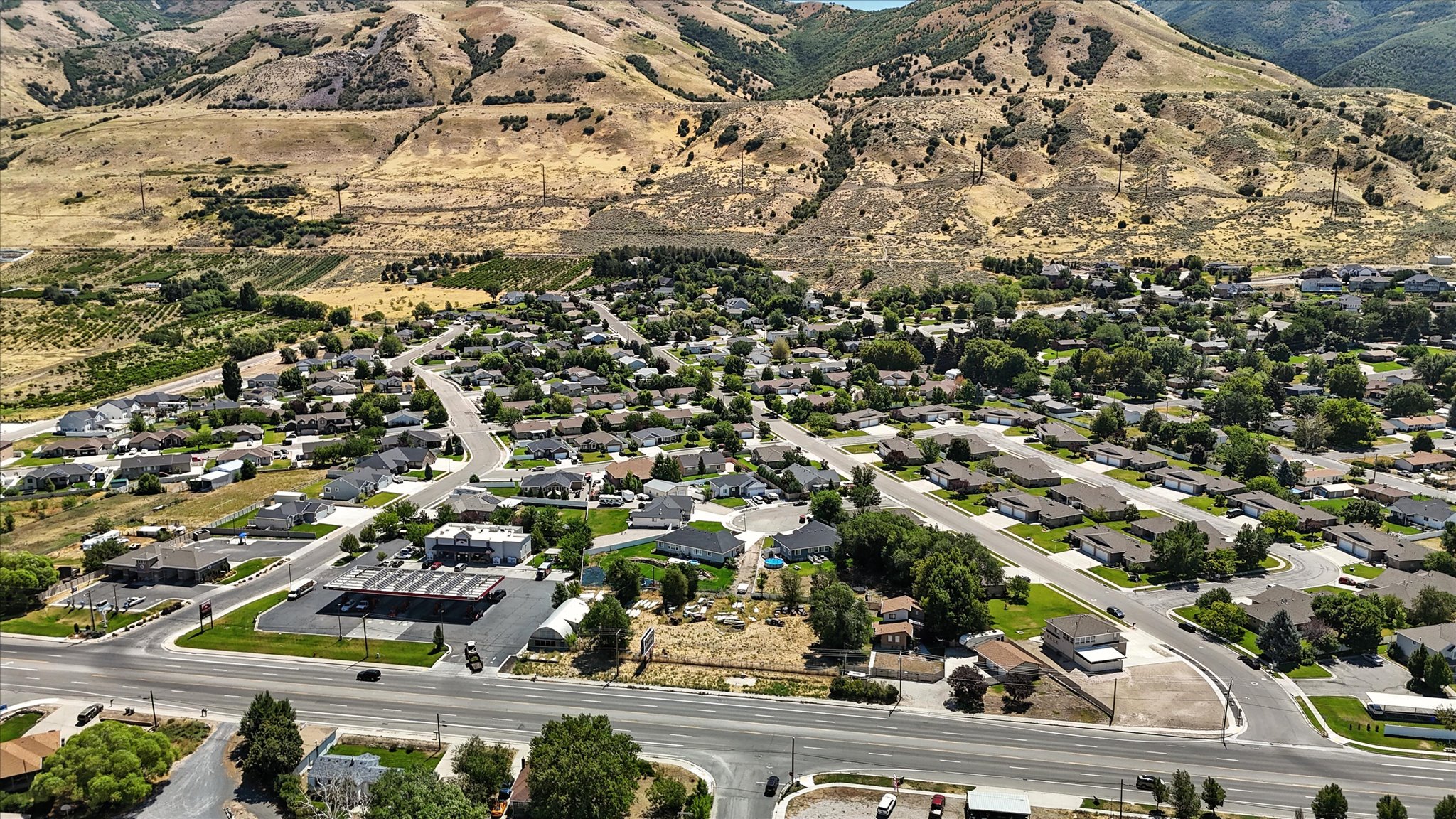 Perry, Utah, 84302, United States, 6 Bedrooms Bedrooms, ,3 BathroomsBathrooms,Residential,For Sale,1903790