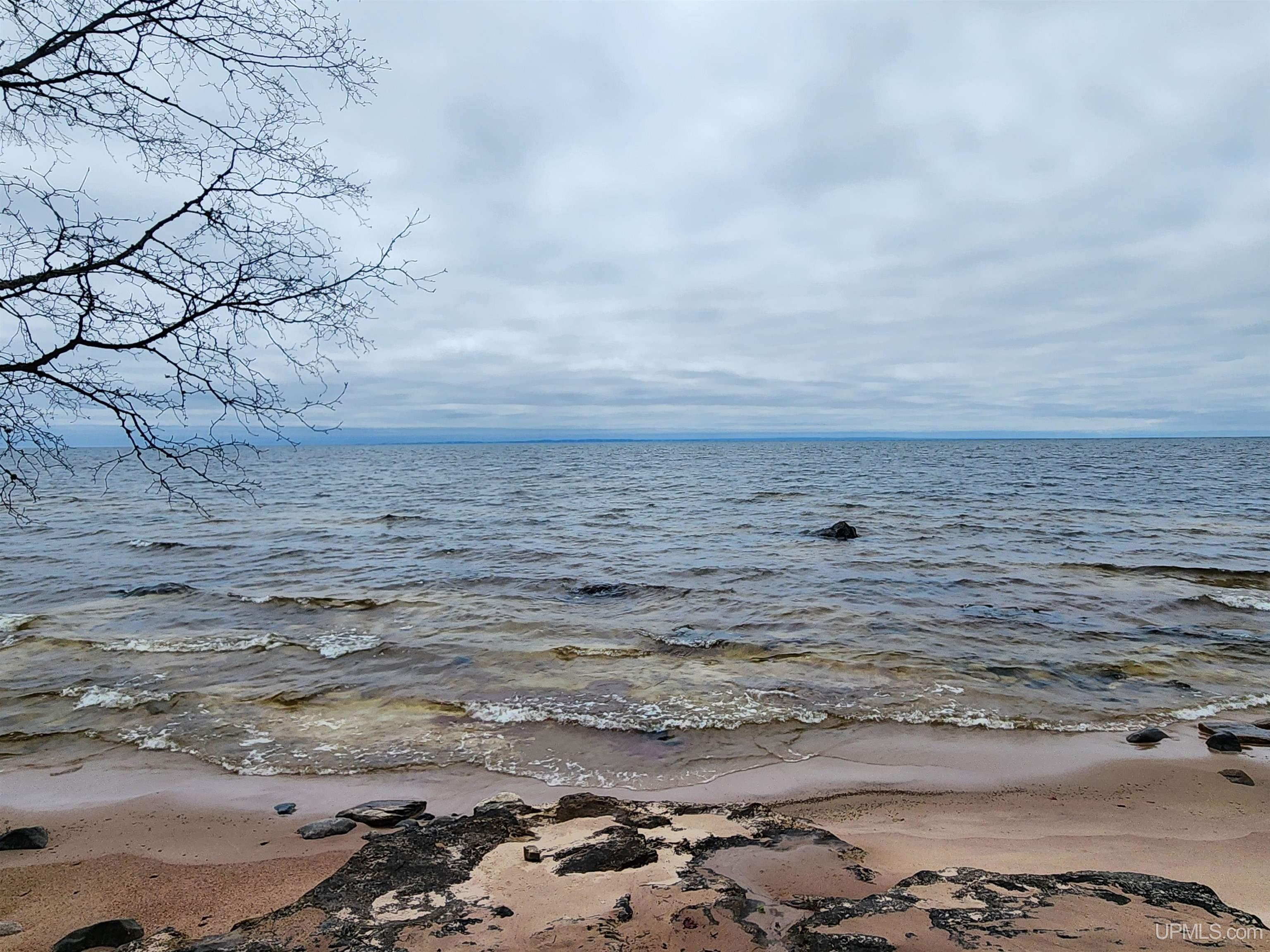 Lake Linden, Michigan, 49945, United States, 3 Bedrooms Bedrooms, ,3 BathroomsBathrooms,Residential,For Sale,1881345