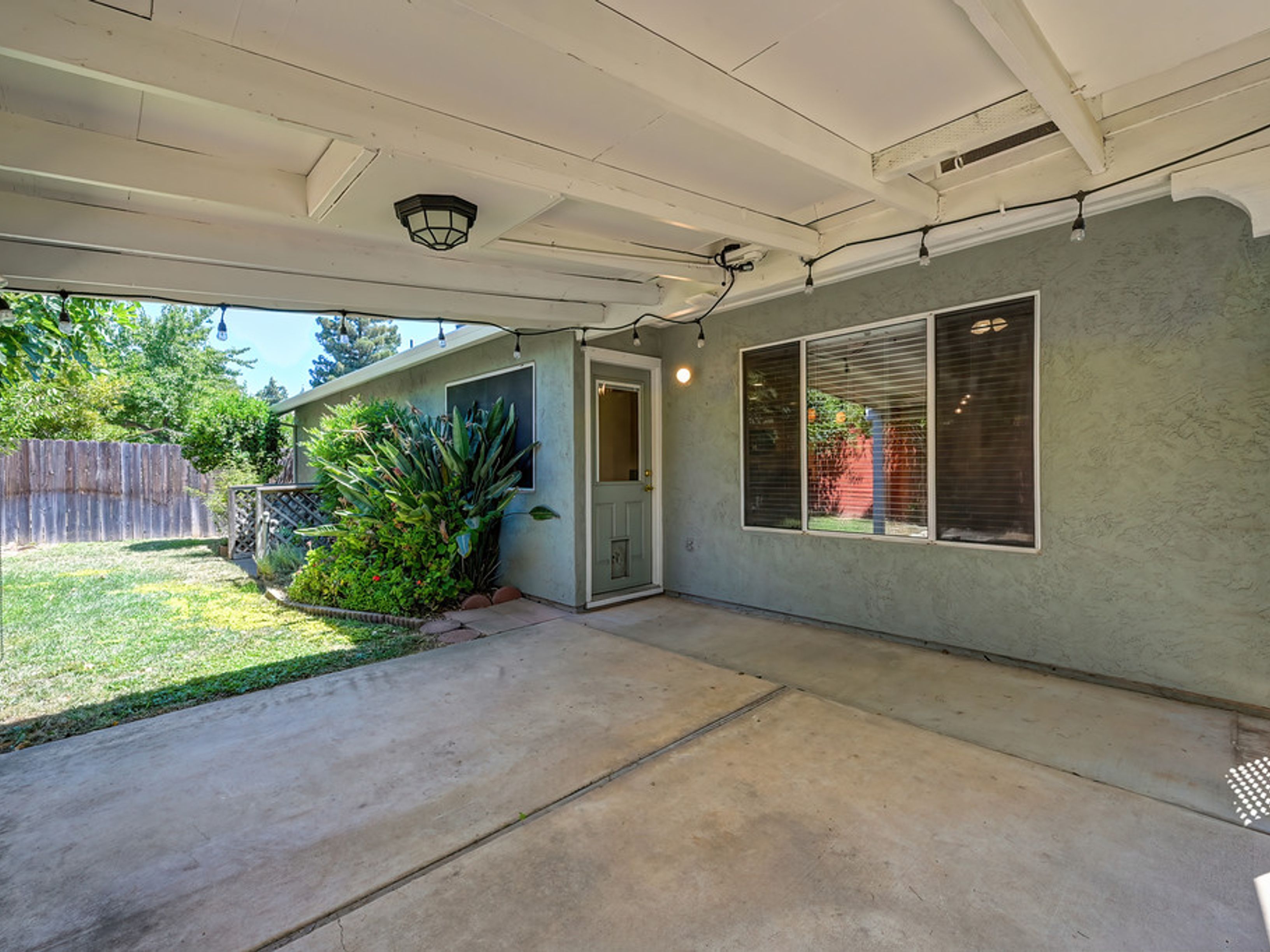  2712 Stoughton Way, Sacramento, CA 95827 - 物件實景