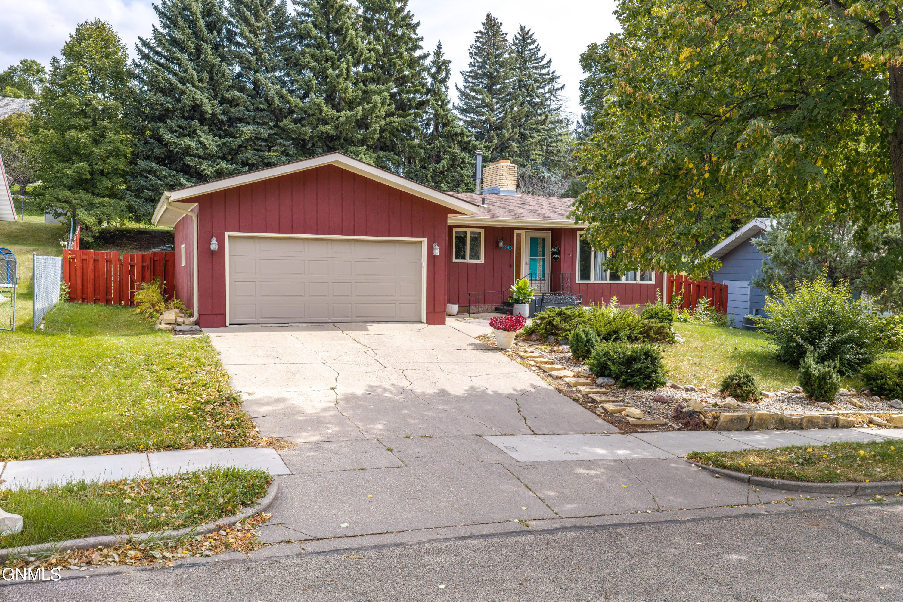 23rd St, Bismarck, ND 58501