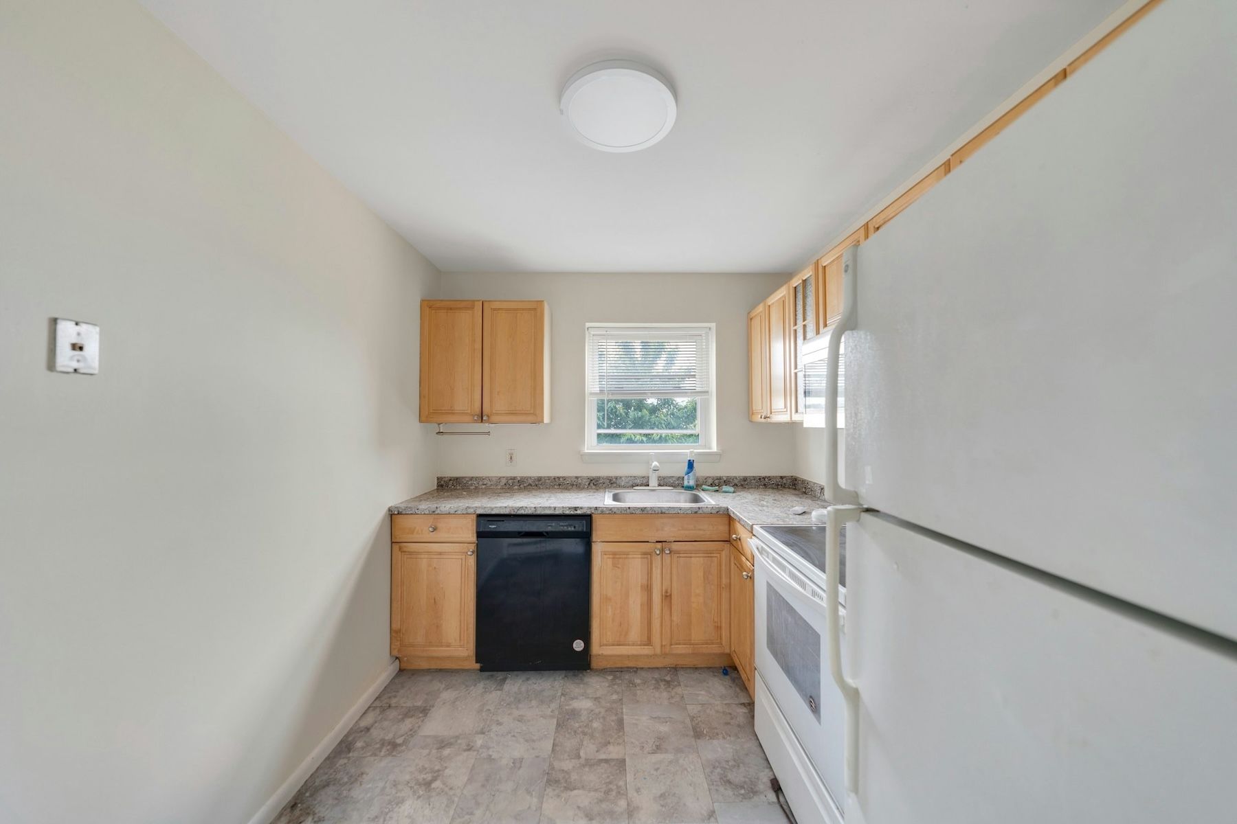  205 Bergen Turnpike, Ridgefield Park, NJ, 07660 - 物件實景