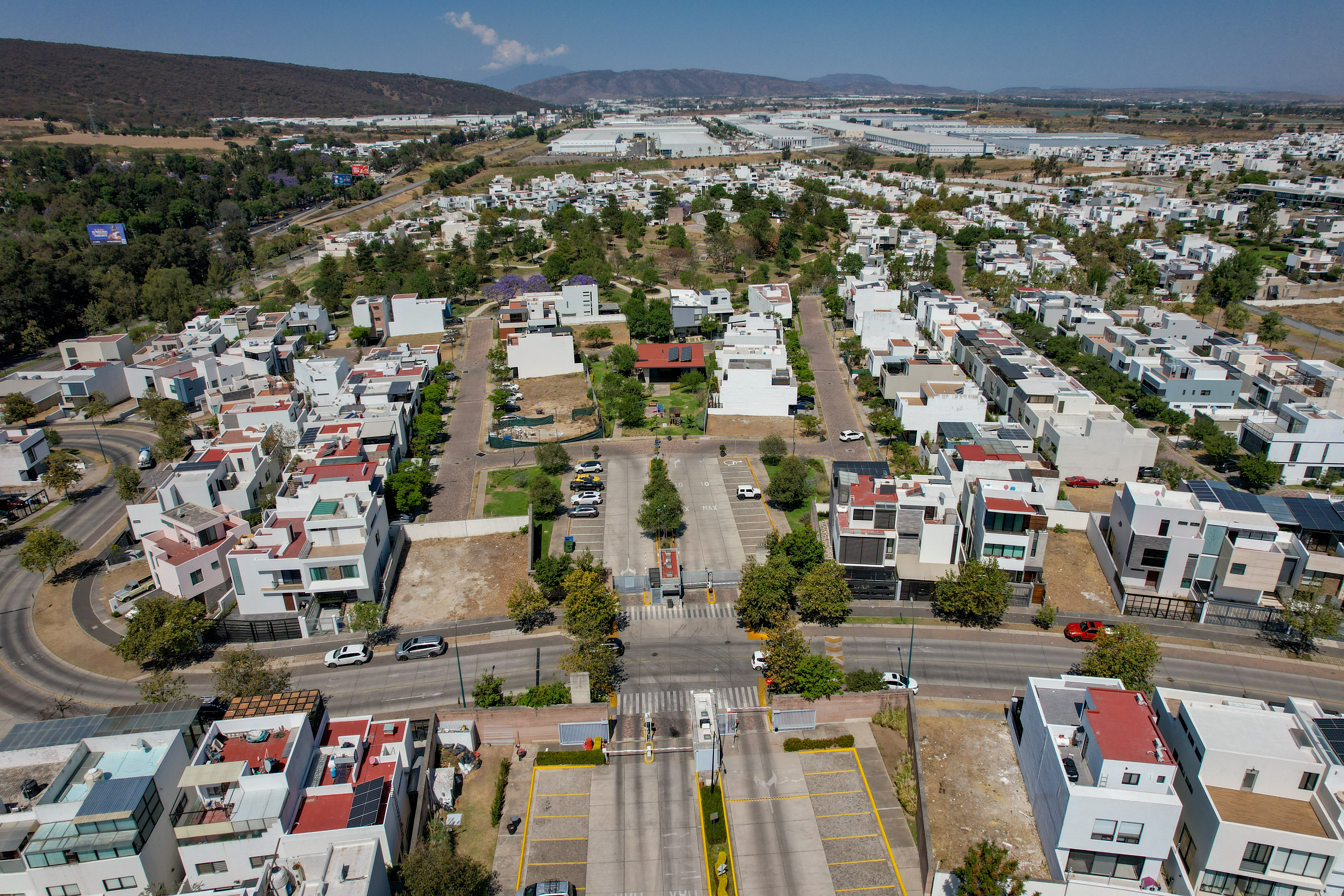  Casa en venta en Coto Encino, Bosques Vallarta  3 recámaras + roof top - 物件實景