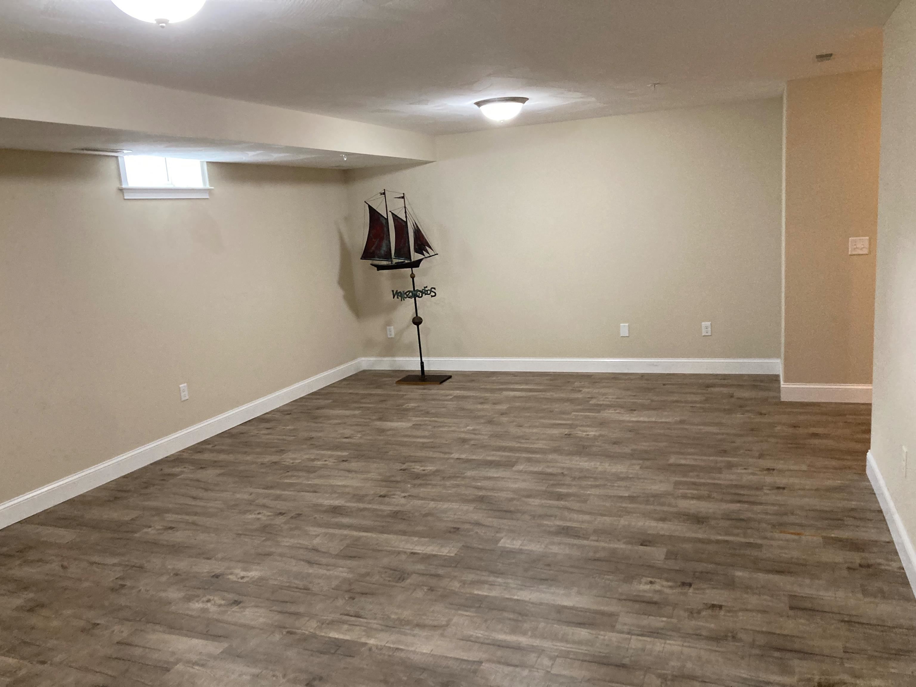 Brentwood, New Hampshire, 03833, United States, 2 Bedrooms Bedrooms, ,2 BathroomsBathrooms,Residential,For Sale,1905926