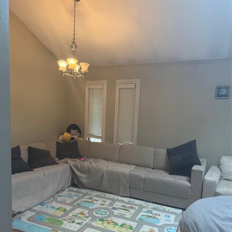 Ronkonkoma, New York, 11779, United States, 3 Bedrooms Bedrooms, ,2 BathroomsBathrooms,Residential,For Sale,1876247