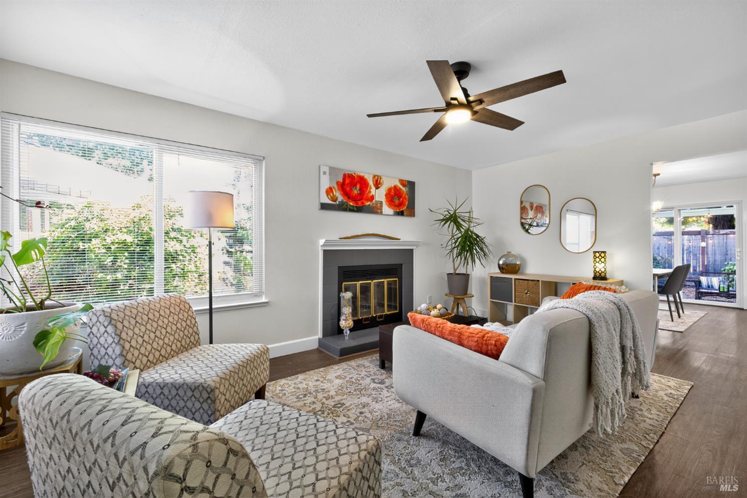 Santa Rosa, California, 95401, United States, 3 Bedrooms Bedrooms, ,2 BathroomsBathrooms,Residential,For Sale,1924972