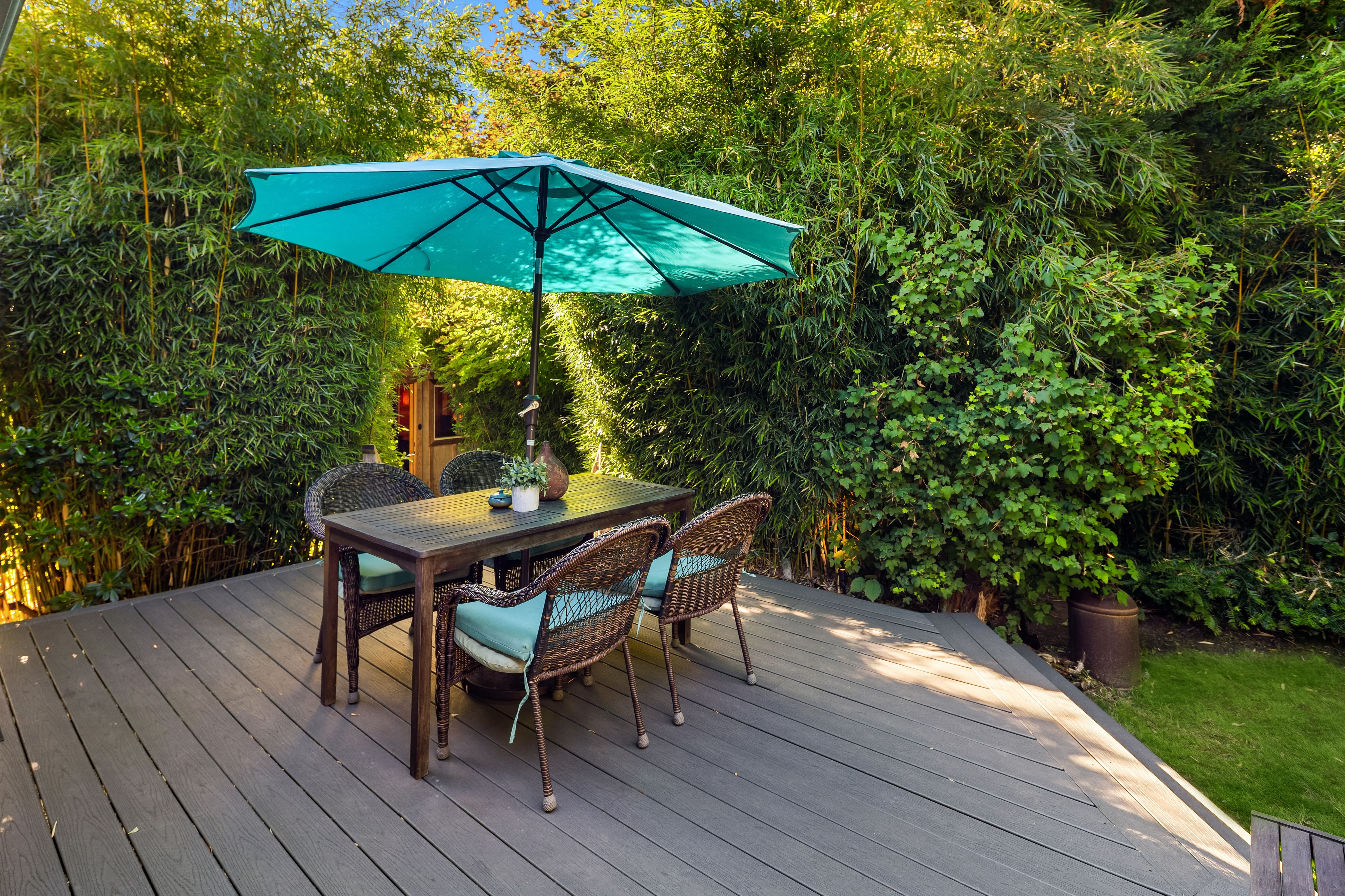  5414 SW Beach Drive Terr, Seattle, WA 98116 - 物件實景