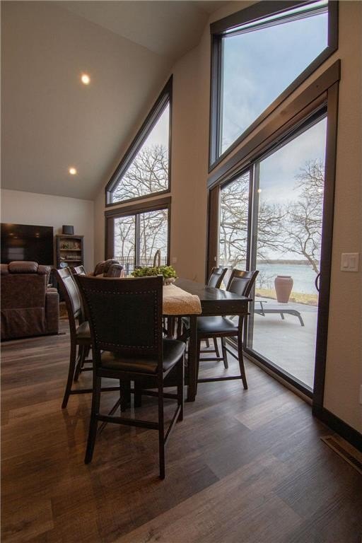 Alexandria, Minnesota, 56308, United States, 4 Bedrooms Bedrooms, ,4 BathroomsBathrooms,Residential,For Sale,2039906