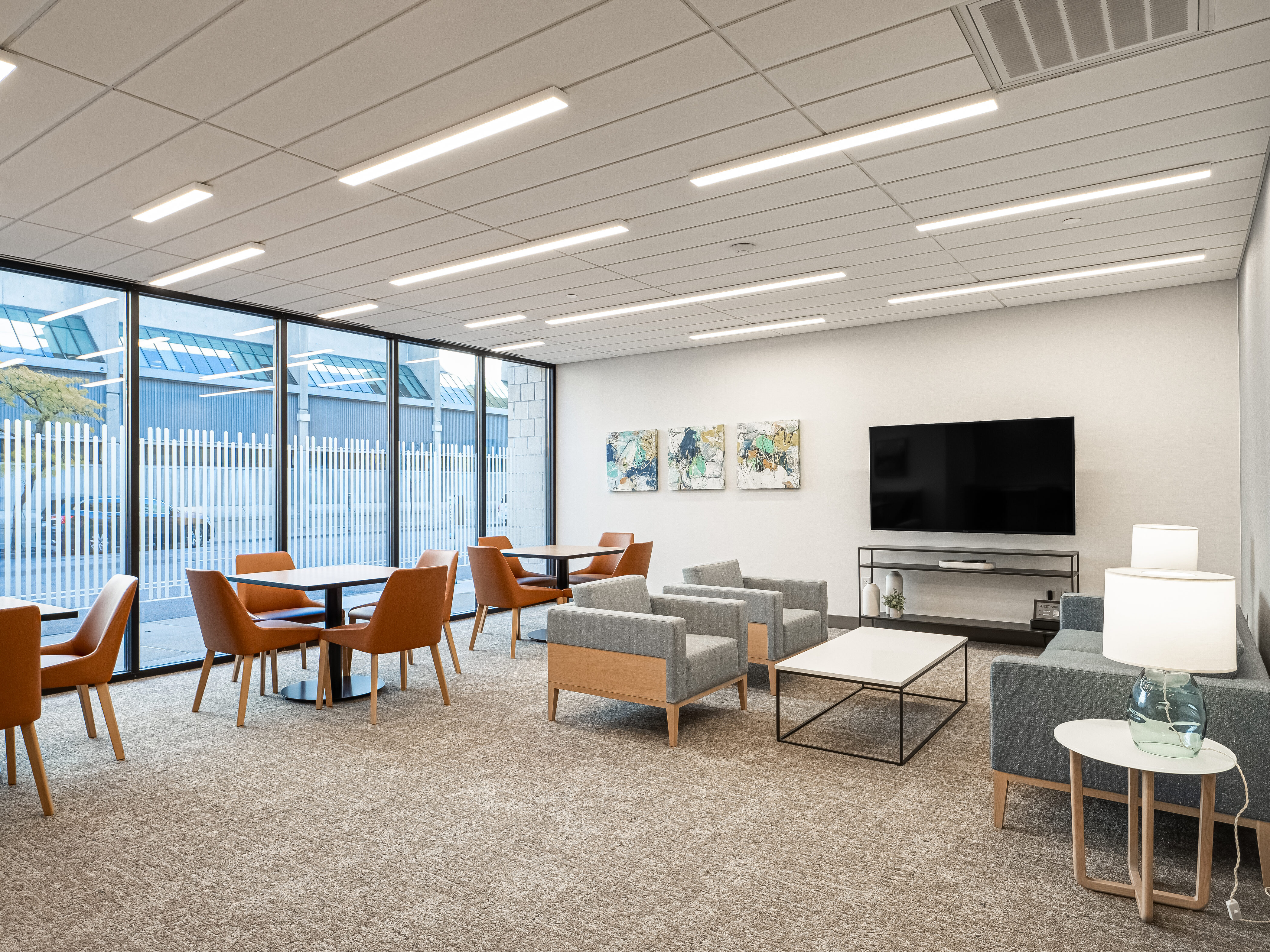  Fully Reimagined for Refined Downtown Living - 物件實景