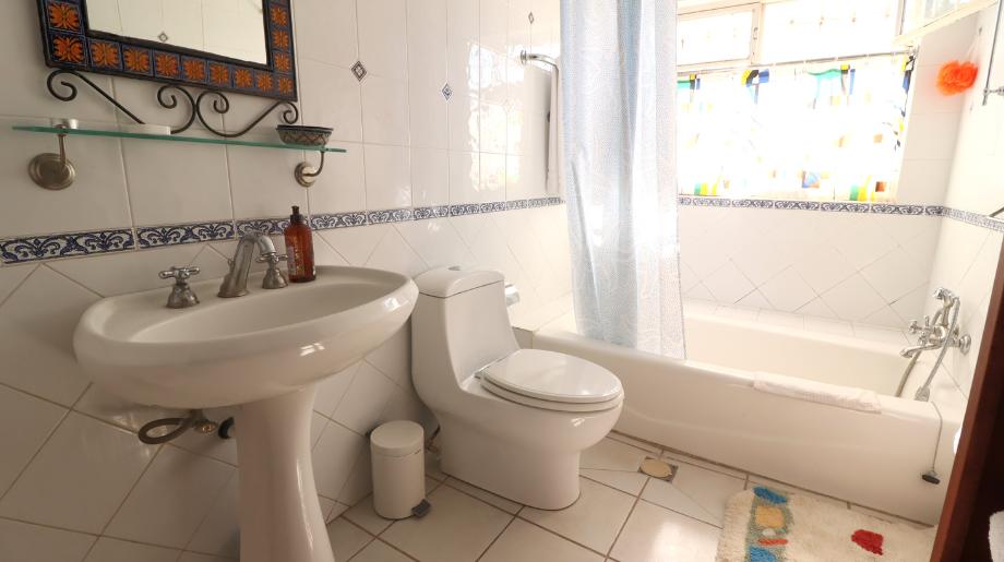 Morelia, Michoacán de Ocampo, 58341, Mexico, 1 Bedroom Bedrooms, ,Residential,For Sale,1994842