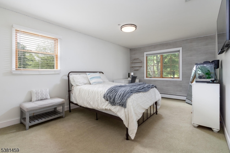 Roxbury Twp., New Jersey, 07876, United States, 4 Bedrooms Bedrooms, ,3 BathroomsBathrooms,Residential,For Sale,1934479