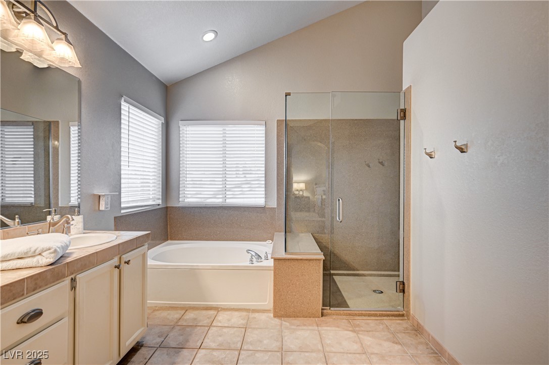 Las Vegas, Nevada, 89134, United States, 4 Bedrooms Bedrooms, ,3 BathroomsBathrooms,Residential,For Sale,1998518