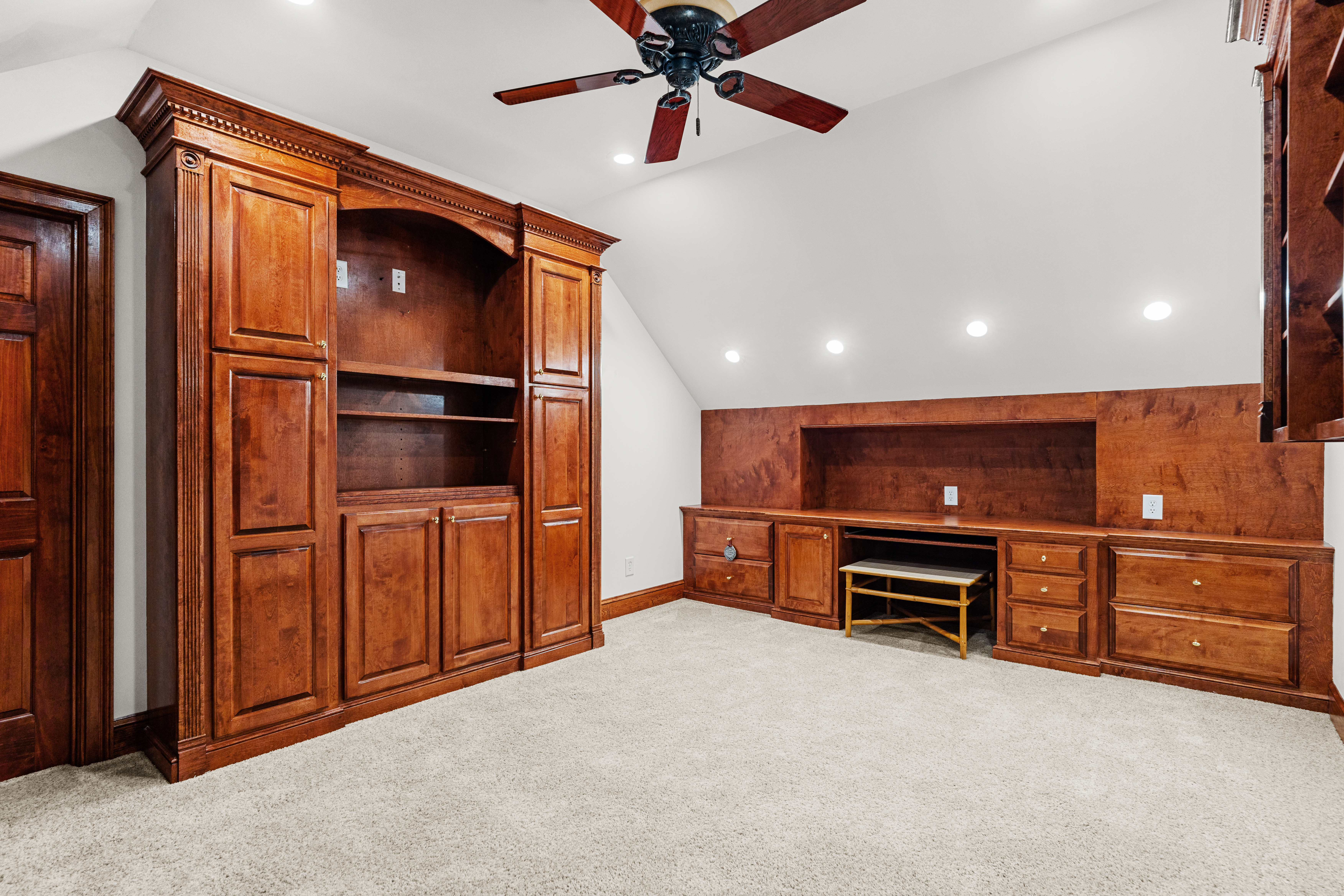 Hartsville, South Carolina, 29550, United States, 4 Bedrooms Bedrooms, ,5 BathroomsBathrooms,Residential,For Sale,1892900