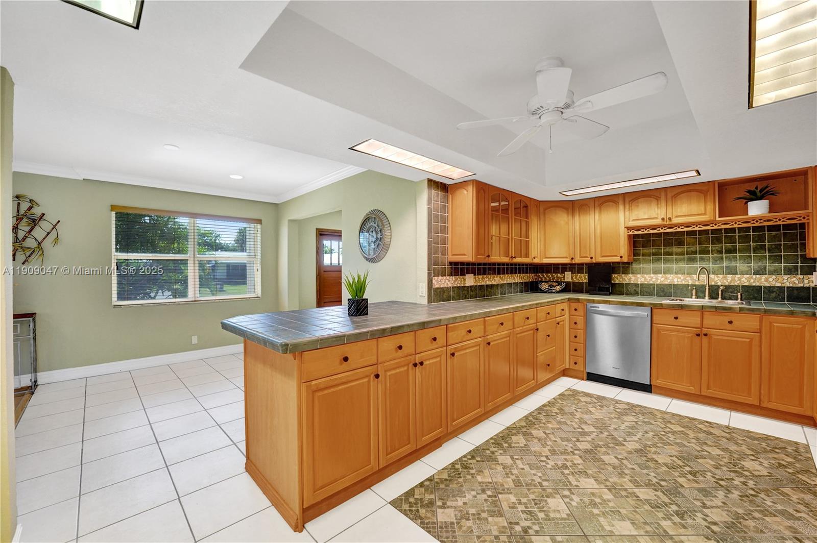 Pompano Beach, Florida, 33062, United States, 3 Bedrooms Bedrooms, ,3 BathroomsBathrooms,Residential,For Sale,1988166