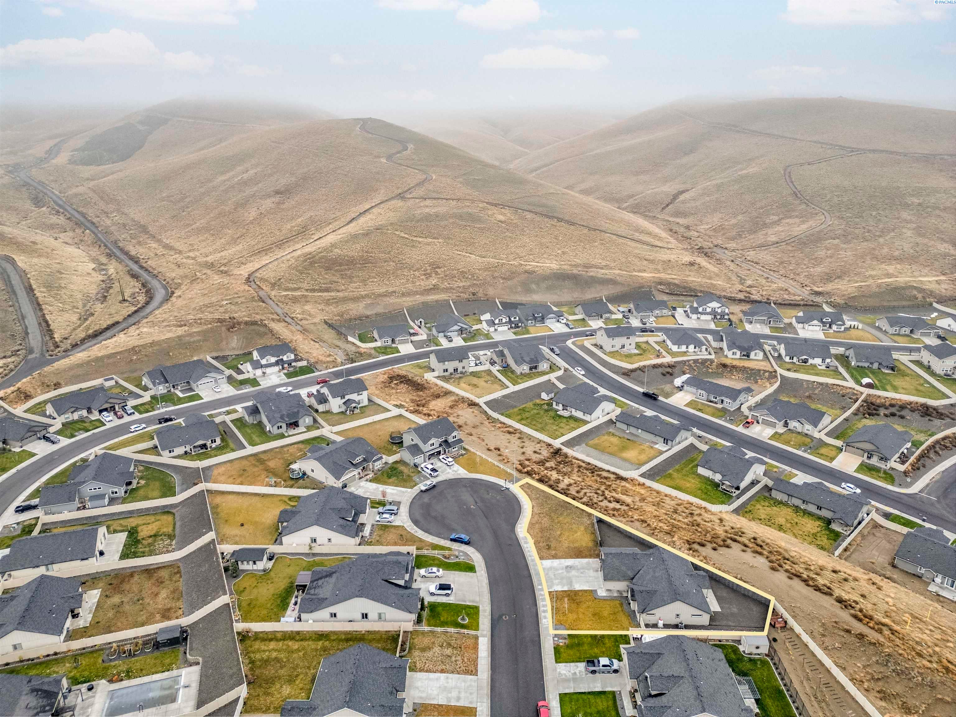 Prosser, Washington, 99350, United States, 3 Bedrooms Bedrooms, ,3 BathroomsBathrooms,Residential,For Sale,1994291