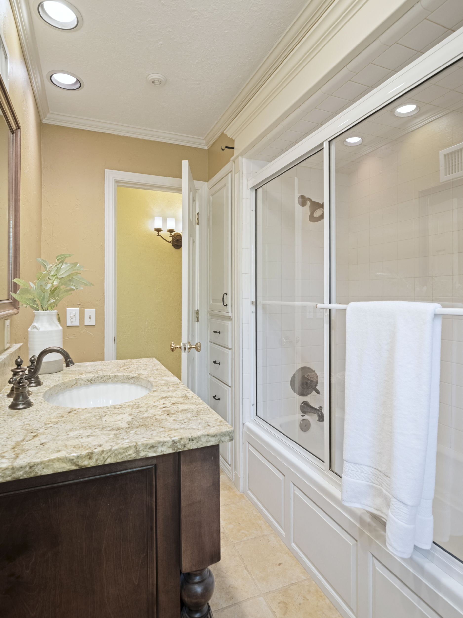  1802 Coventry Lane, Nichols Hills, OK 73120 - 物件實景