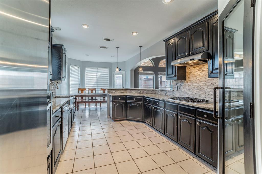 Mansfield, Texas, 76063, United States, 3 Bedrooms Bedrooms, ,3 BathroomsBathrooms,Residential,For Sale,2005413